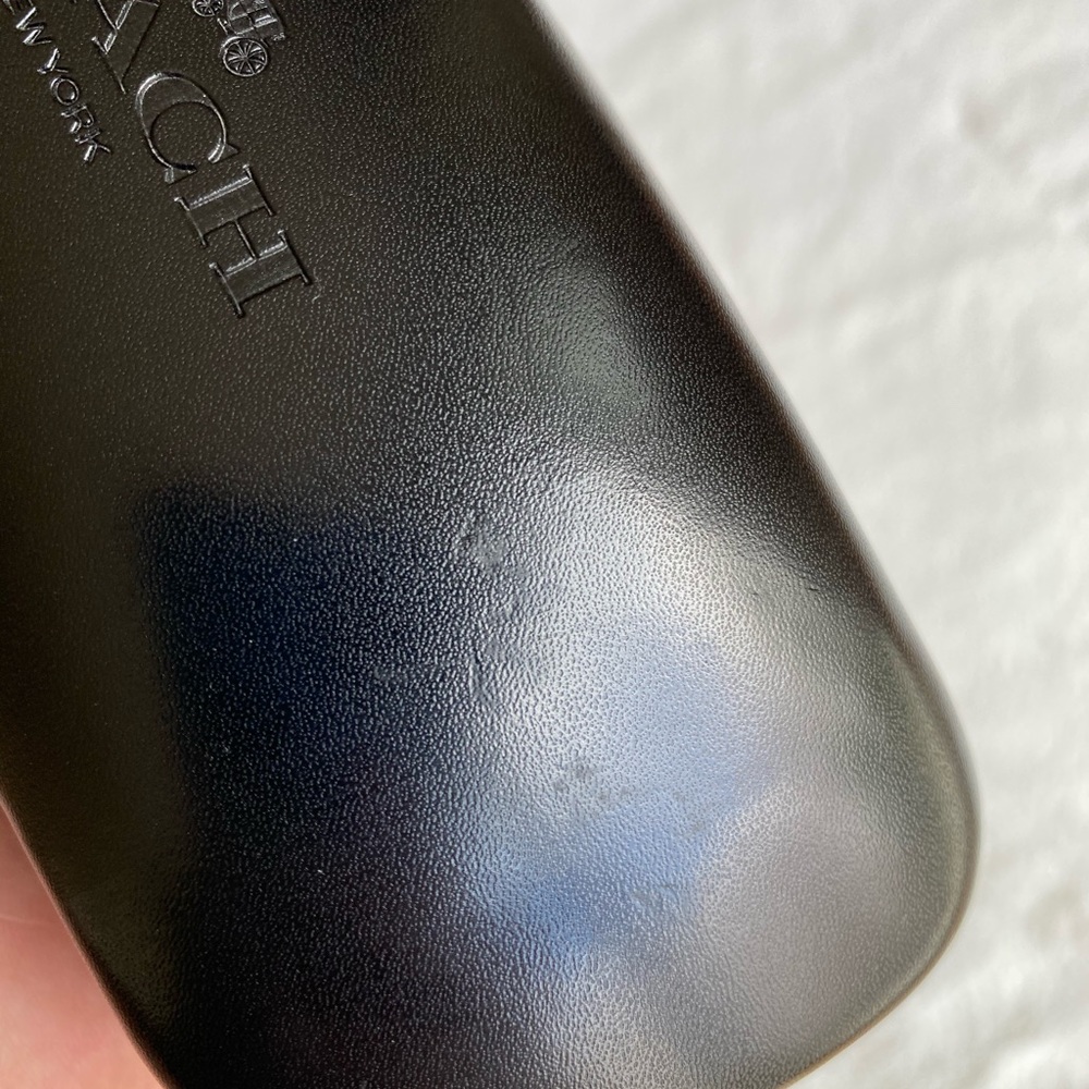 (Sold) Coach eyeglasses case - Picture 4 of 9